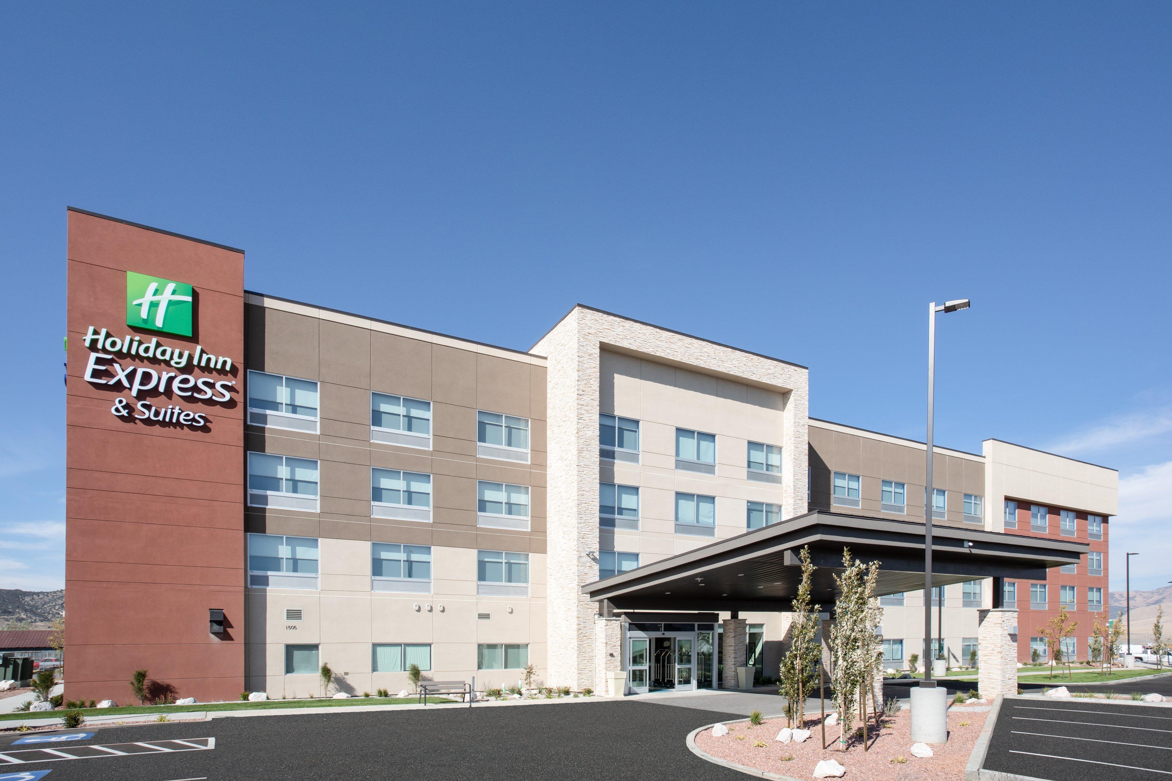 Holiday Inn Express & Suites - Ely, An Ihg Hotel Exterior photo