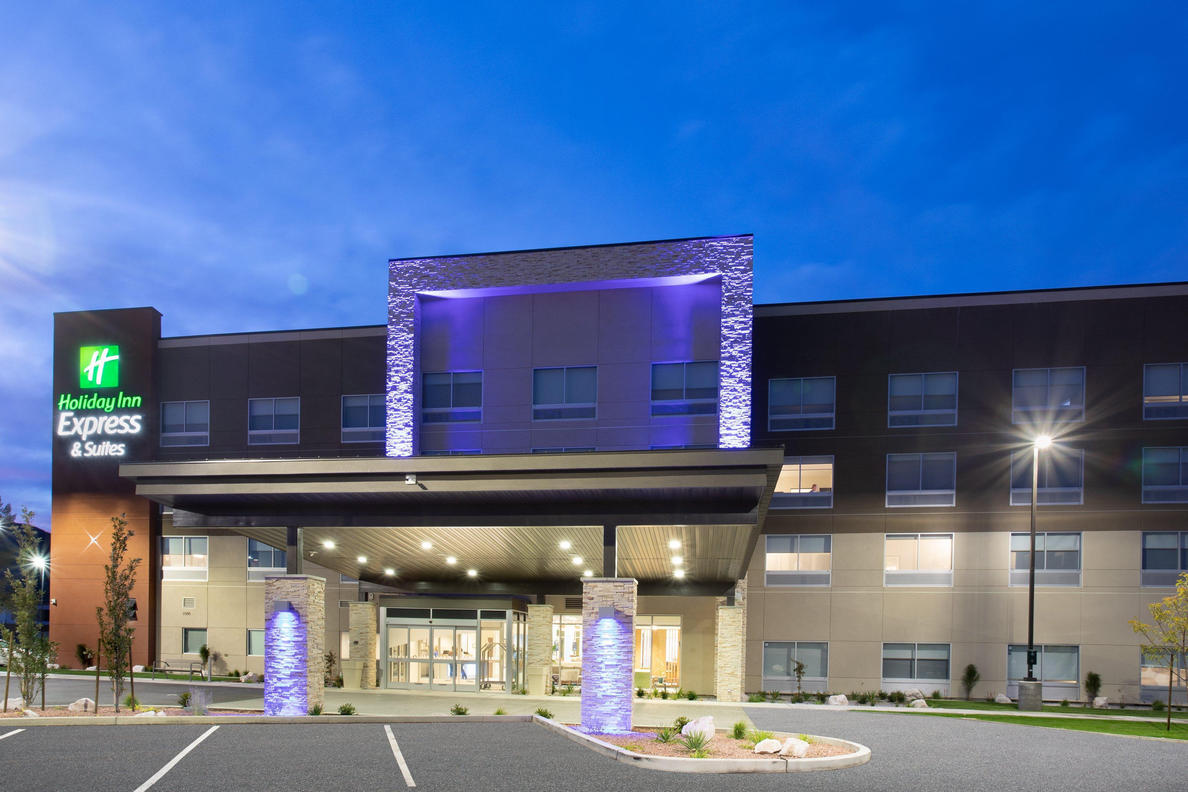 Holiday Inn Express & Suites - Ely, An Ihg Hotel Exterior photo